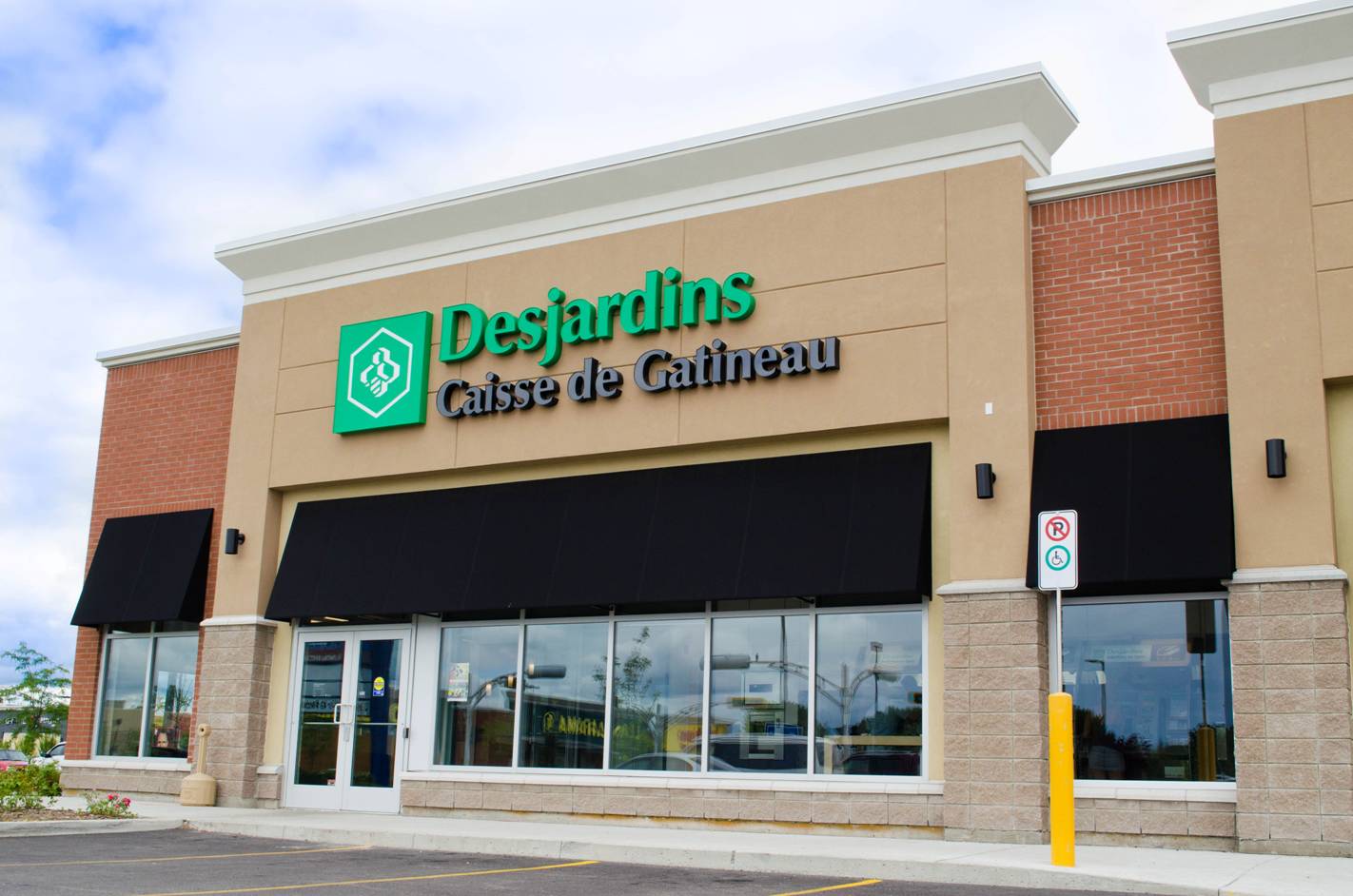 Desjardins, Caisse de Gatineau — Parisien Construction